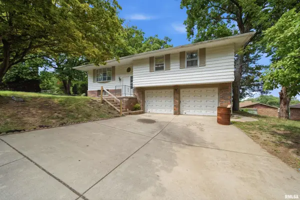 304 W Franklin Avenue, Bartonville, IL 61607