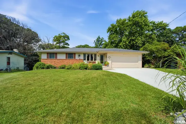 325 Indian Circle, East Peoria, IL 61611