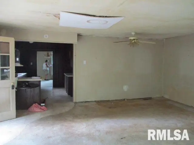 324 S 10th Street, Hamilton, IL 62341 - #3
