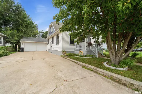 1811 S 2nd Street, Pekin, IL 61554