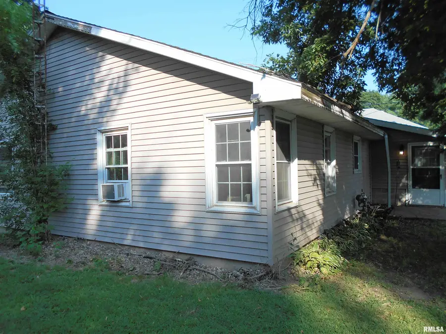 365 E Hurst Street, Bushnell, IL 61422 - #2