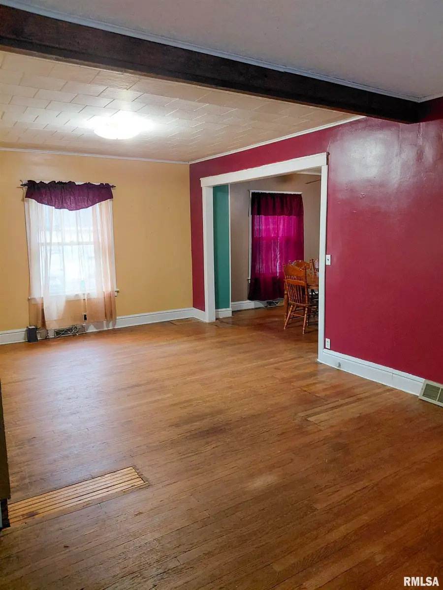 538 Tompkins Street, Galesburg, IL 61410 - #2