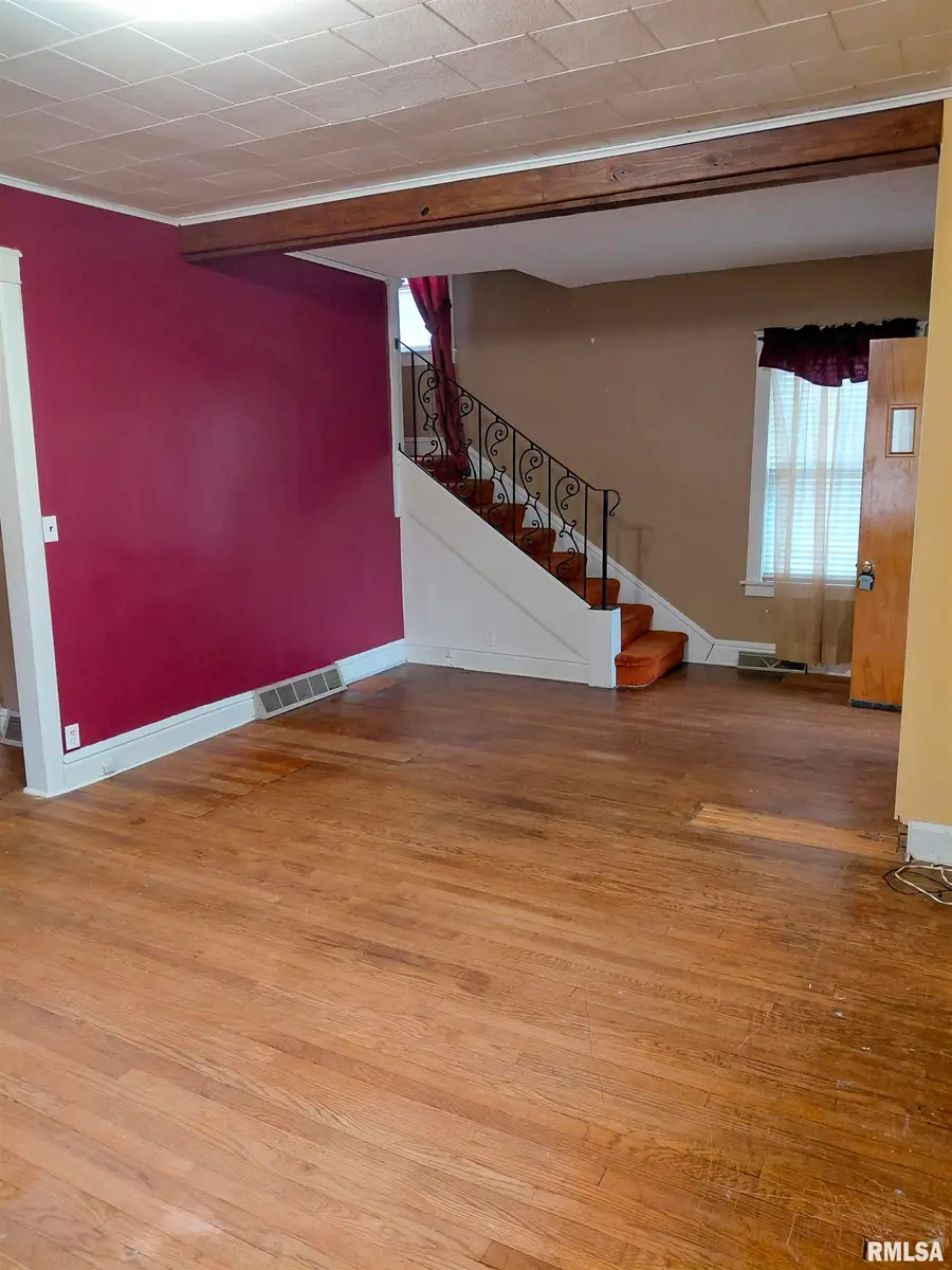 538 Tompkins Street, Galesburg, IL 61410 - #3