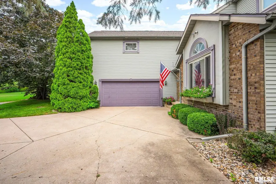 2816 W Willow Ridge Circle, Peoria, IL 61614 - #3
