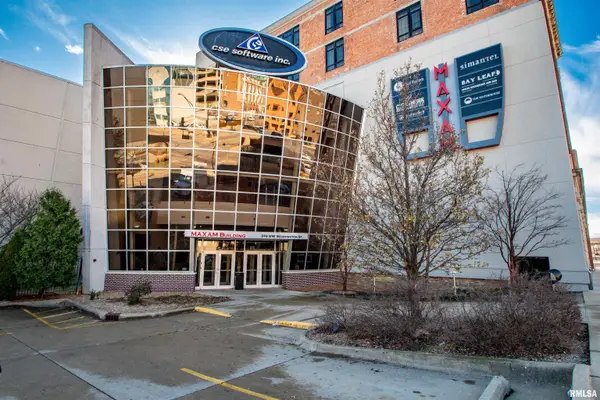 316 SW Washington Street #504, Peoria, IL 61602