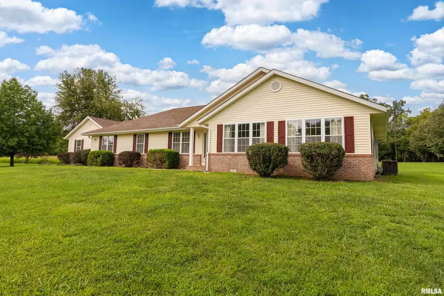 14 Timbercreek Drive, Herrin, IL 62948 - #2