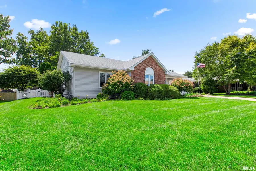 404 North Street, Washington, IL 61571 - #3
