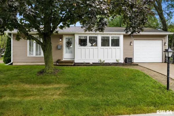 3702 W Creighton Terrace, Peoria, IL 61615