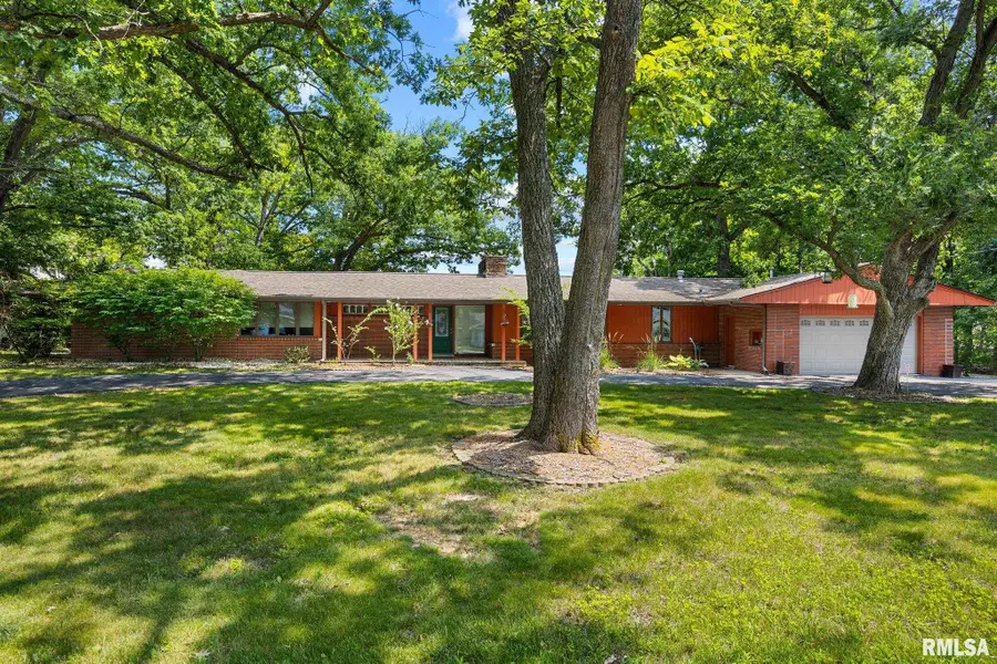 204 W Detweiller Drive, Peoria, IL 61615 - #3