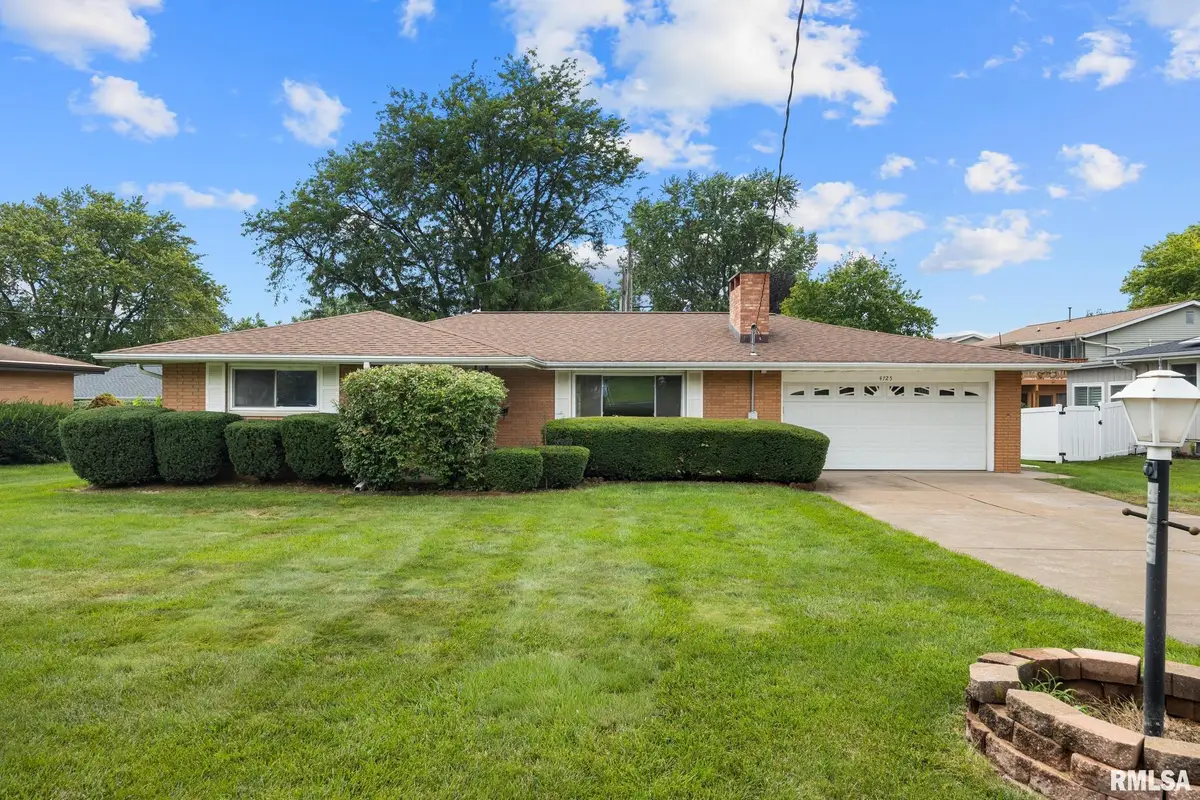 4725 N Nelson Avenue, Peoria, IL 61614 - #1