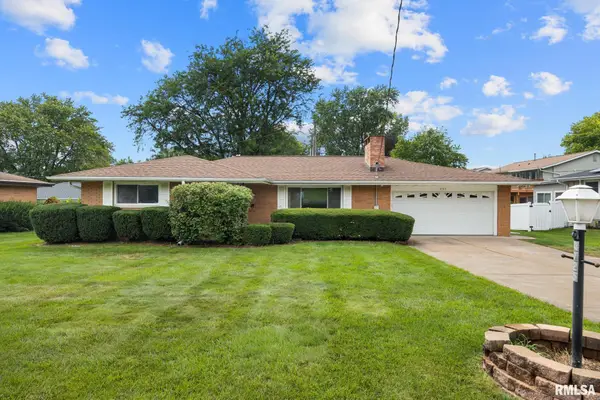 4725 N Nelson Avenue, Peoria, IL 61614