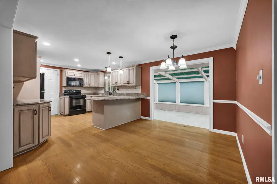 6604 Parkwood Drive, Peoria, IL 61614 - #3
