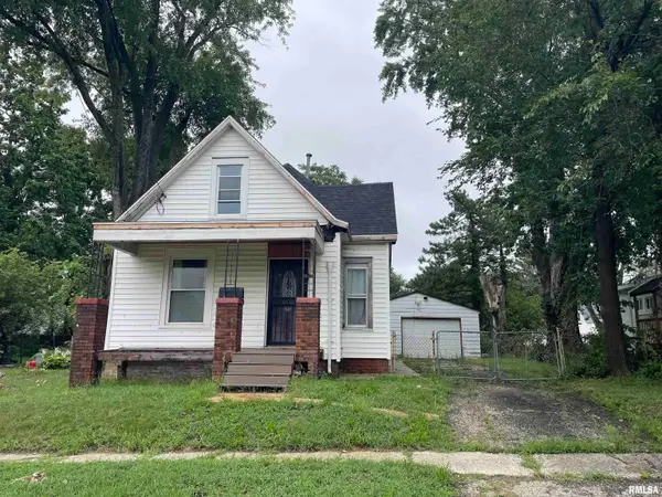 803 W Macqueen Avenue, Peoria, IL 61604