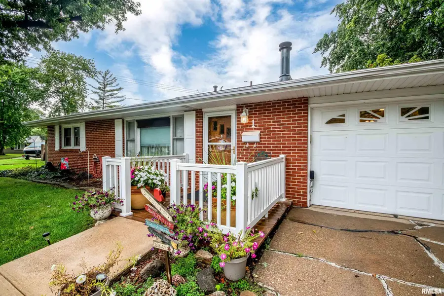 1 Brentwood Court, Pekin, IL 61554 - #3