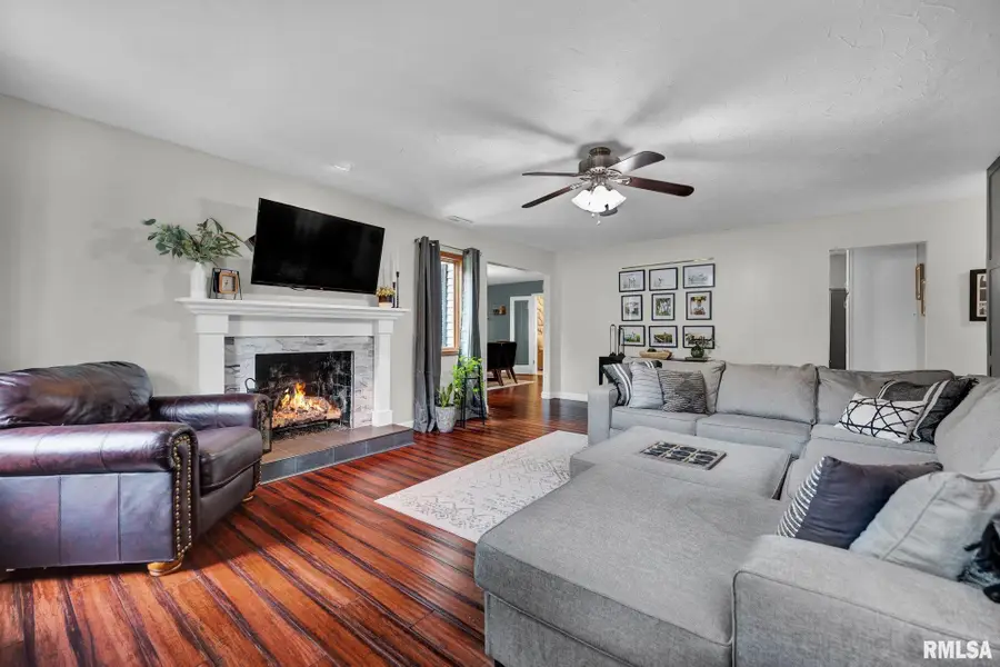 336 W Barrington Road, Peoria, IL 61614 - #3