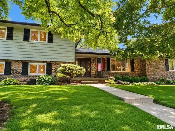 7302 N Regent Place, Peoria, IL 61614