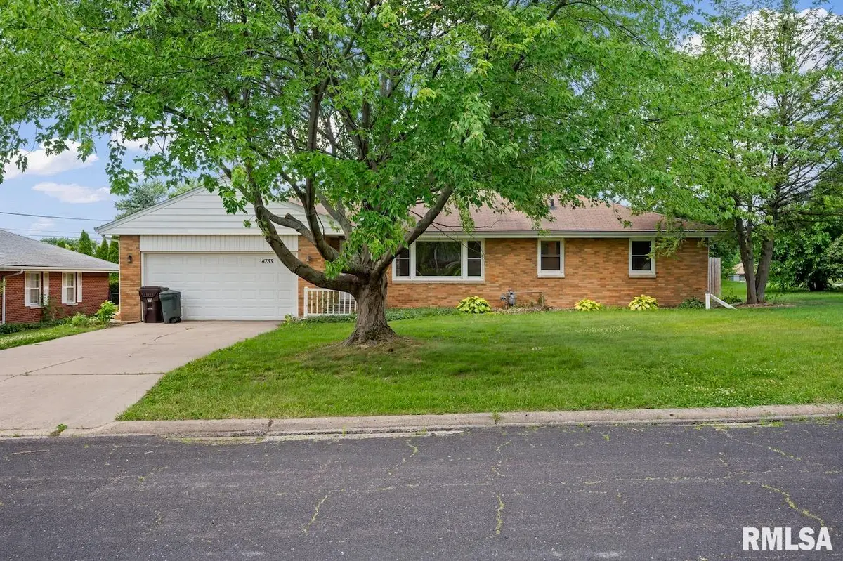 4733 N Laurel Drive, Peoria, IL 61614 - #1