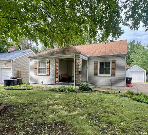 439 W Hampton Court, Peoria, IL 61604