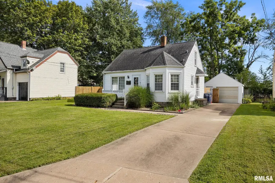 107 Lawndale Avenue, Bartonville, IL 61607 - #3