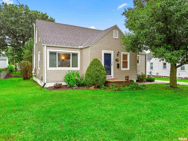 202 Central Avenue, Washington, IL 61571
