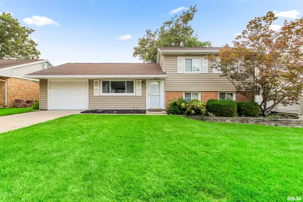 311 Dundee Road, East Peoria, IL 61611