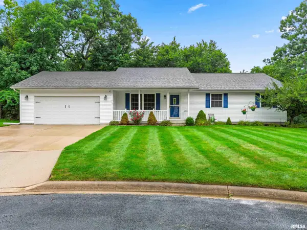 413 Dundee Road, East Peoria, IL 61611