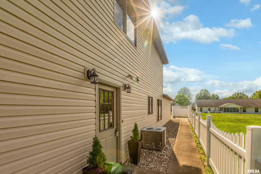 510 N Beadle Street #B, Carbondale, IL 62901 - #2