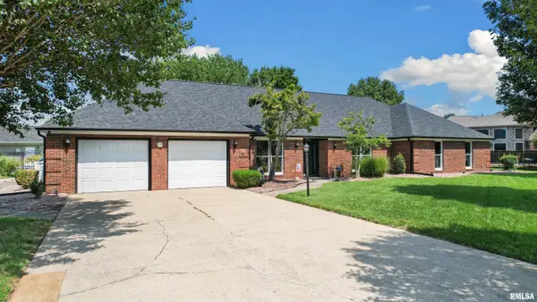 1502 Lisa Lane, Marion, IL 62959