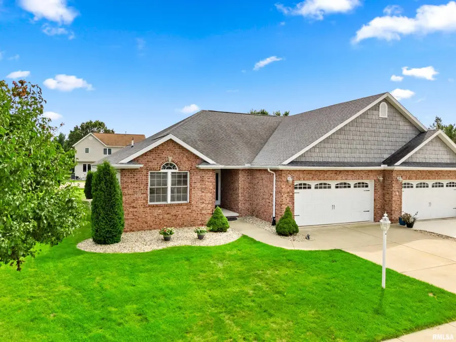 1602 Remington Road, Pekin, IL 61554 - #3