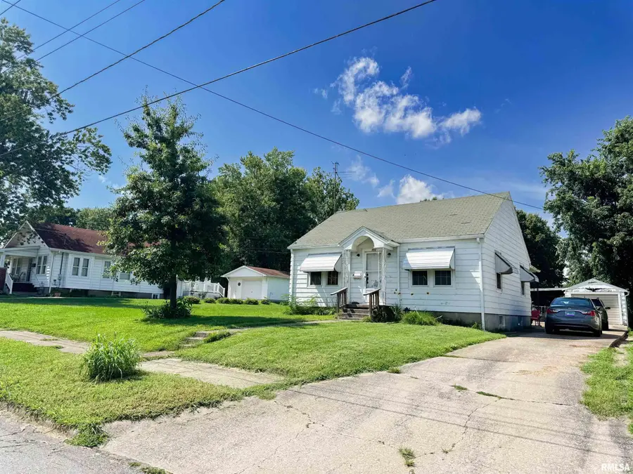 115 George Street, Anna, IL 62906 - #2