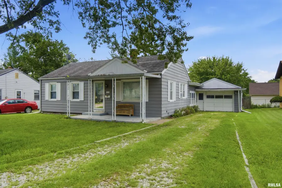 2106 W Forrest Hill Avenue, Peoria, IL 61604 - #3
