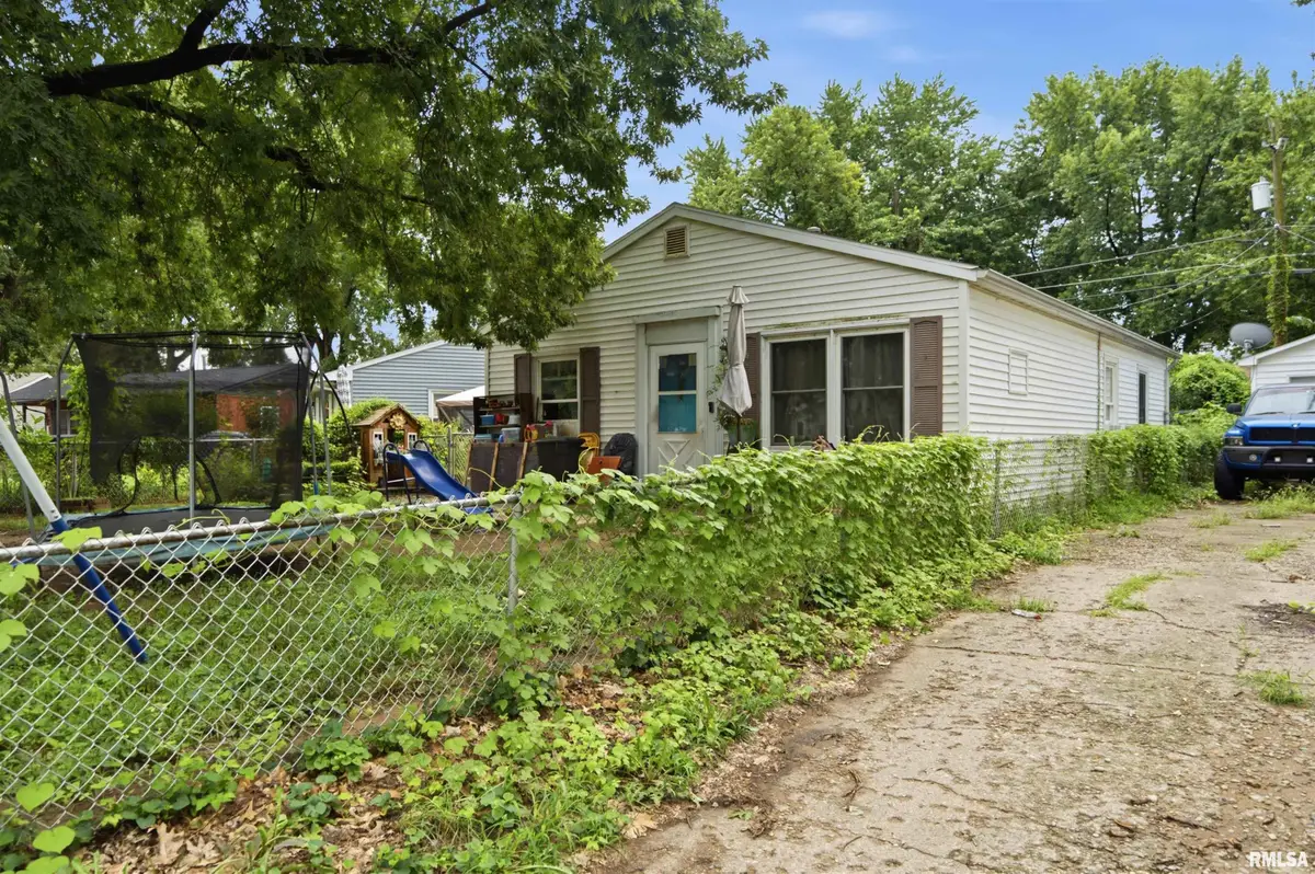 1606 Koch Street, Pekin, IL 61554 - #1