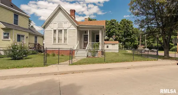 907 NE Glen Oak Avenue, Peoria, IL 61603