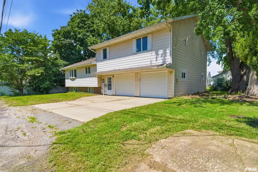 1315 Prince Street, Pekin, IL 61554 - #3