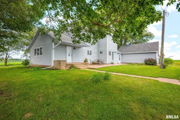 5886 Hittle Road, Hopedale, IL 61747