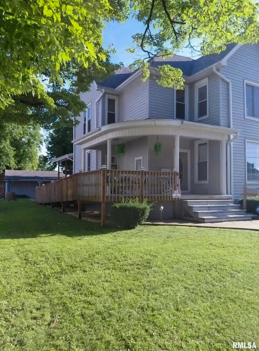246 W Locust Street, Canton, IL 61520 - #3