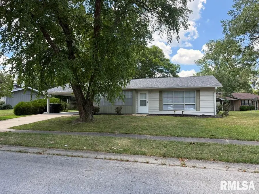 312 S Plover Drive, Carbondale, IL 62901 - #3