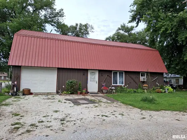 102 E 3rd Street, Bath, IL 62617