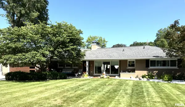 3320 N North Street, Peoria, IL 61604
