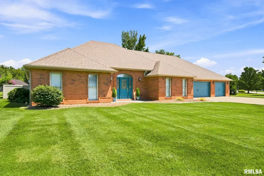 1603 S Eugene Lane, Marion, IL 62959 - #2