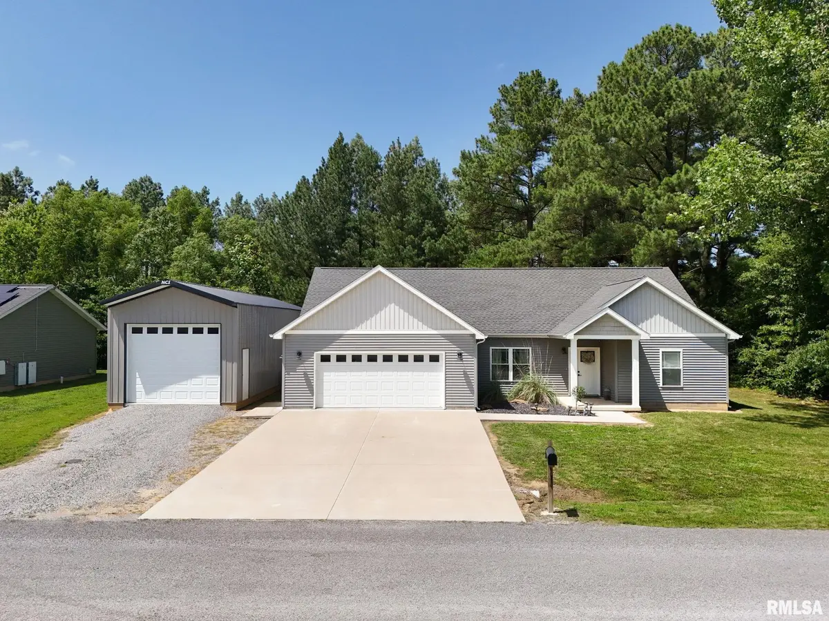 100 Olivia Drive, Marion, IL 62959 - #1