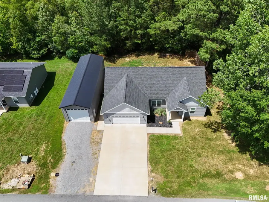 100 Olivia Drive, Marion, IL 62959 - #3