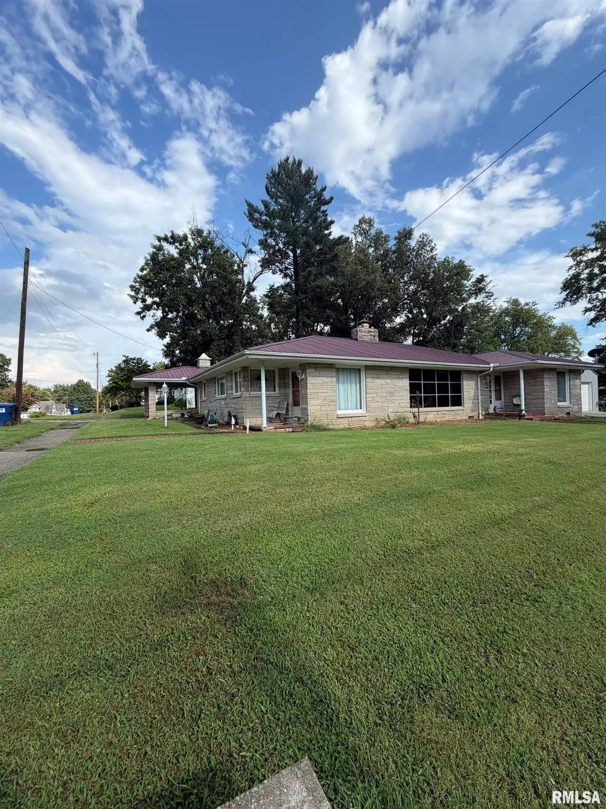 1910 Glenwood Avenue, Eldorado, IL 62930 - #1