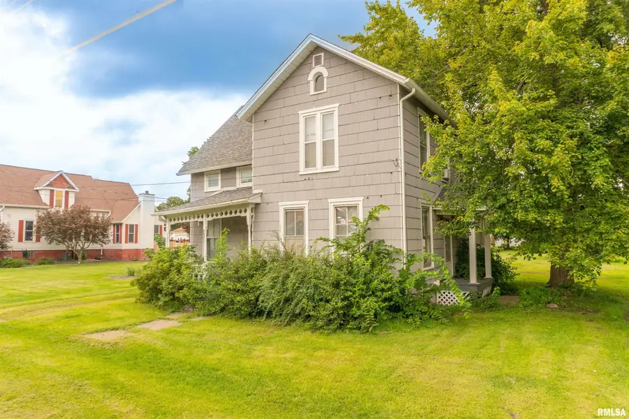 111 Columbus Avenue, Galesburg, IL 61401 - #2