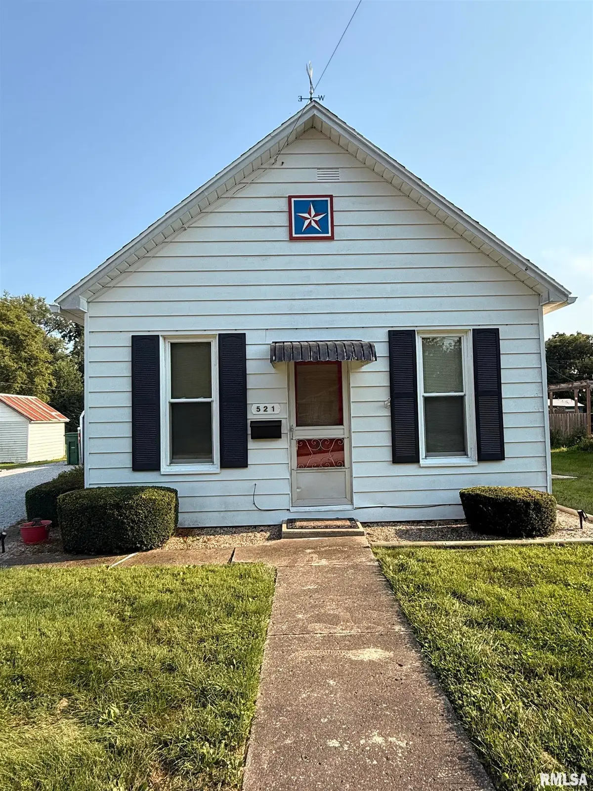 521 W Chase Street, Macomb, IL 61455 - #1