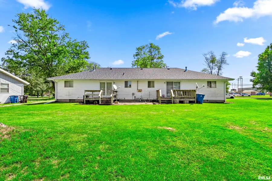 515-517 N Town Avenue, Princeville, IL 61559 - #2