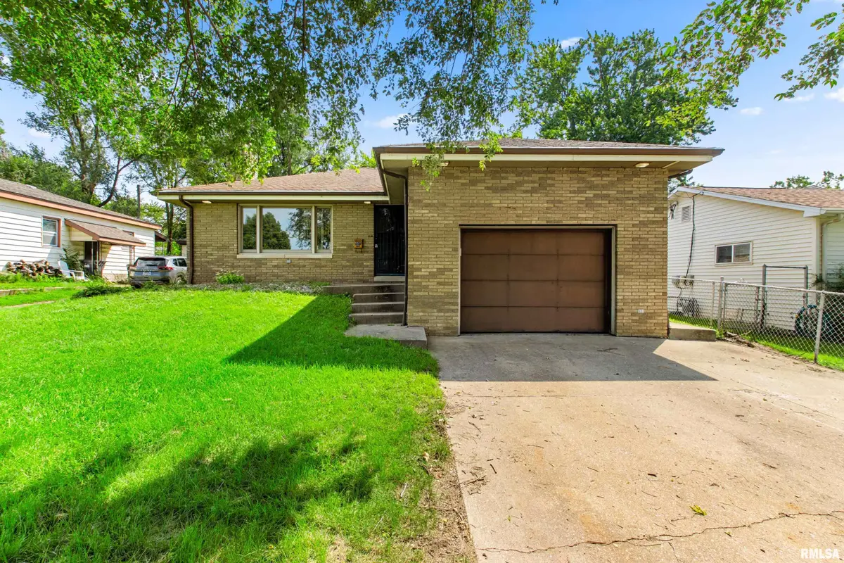 1414 Morton Street, Pekin, IL 61554 - #1