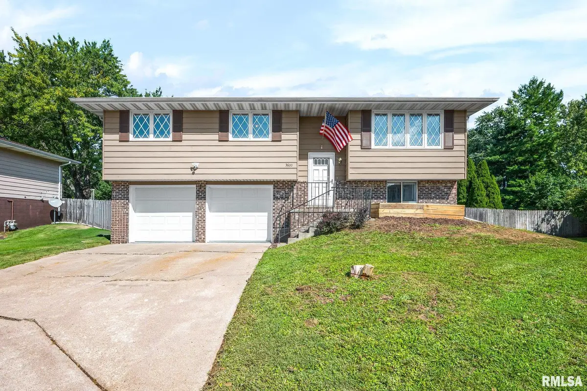 3600 W Bennington Court, Peoria, IL 61615 - #1