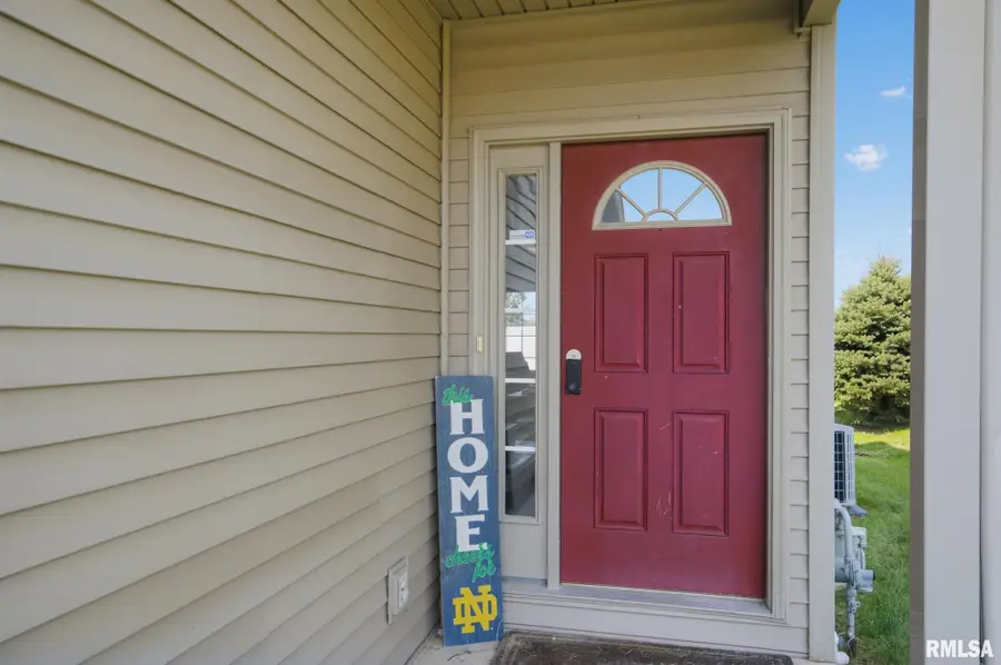 7131 N Thomas Davis Drive, Peoria, IL 61615 - #3