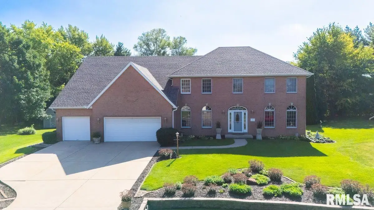 206 Warrior Way, Germantown Hills, IL 61548 - #1